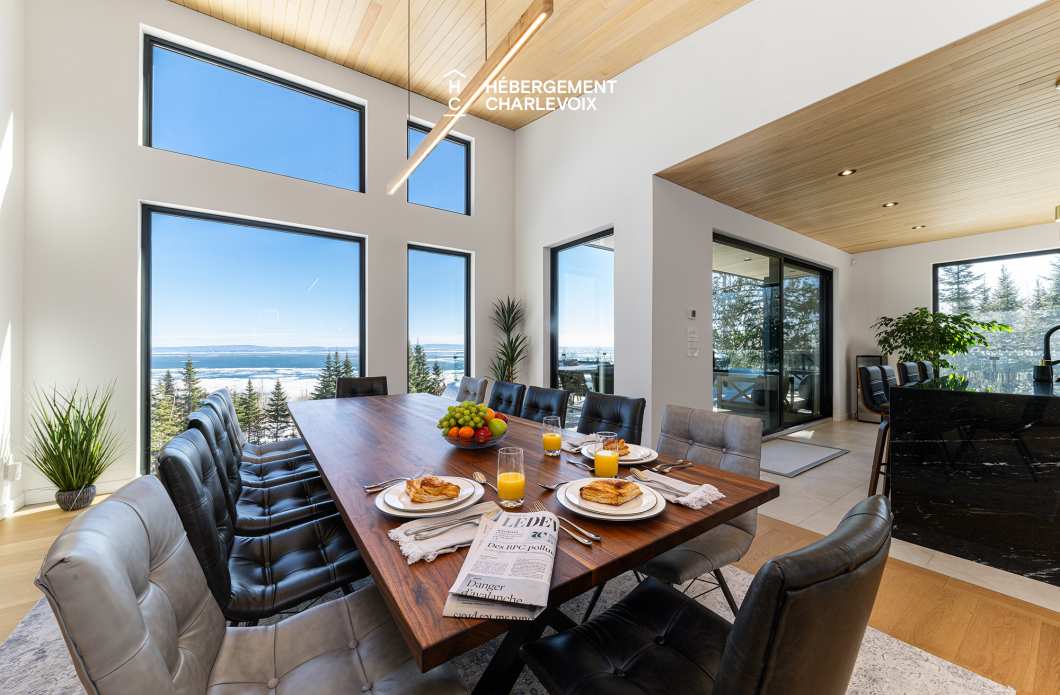 ALT-49 - Villa contemporaine offrant les splendeurs du St-Laurent!